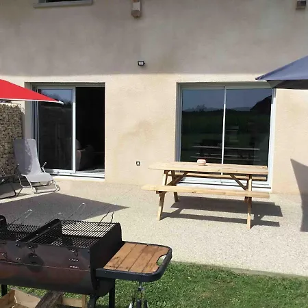 Prázdninový dům Maison Au Coeur Chambarans Viriville